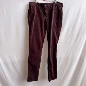 Rag & Bone Burgundy Corduroy Skinny Pants.  Size 31